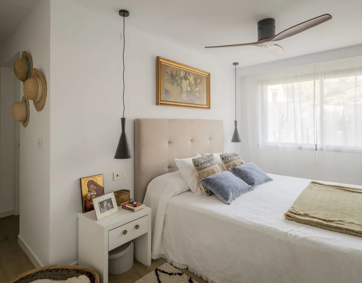 6d28f08f-2278-4805-a142-ce65e6d3043c