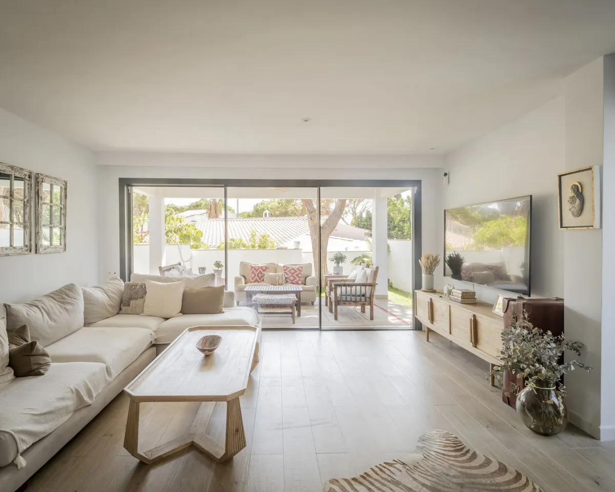 6fb51aba-5776-4b8a-a691-69494b4f90a7