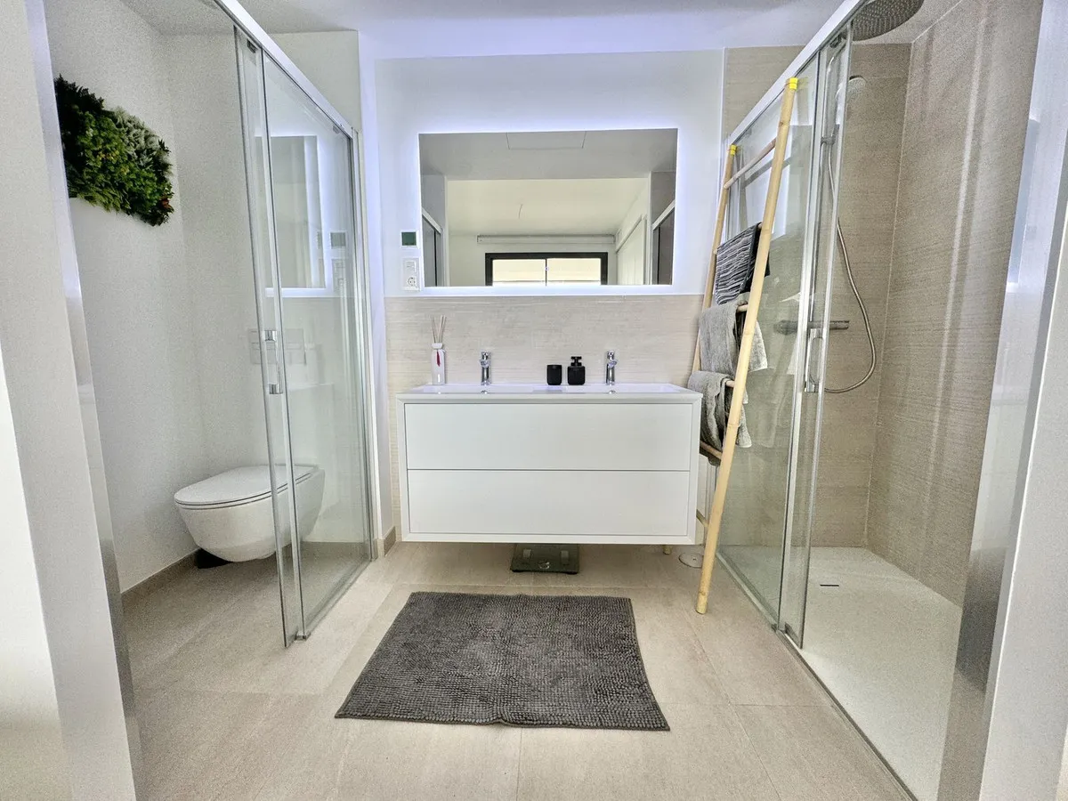 328532bb-9fff-4d19-bf38-0fba26d5b16b