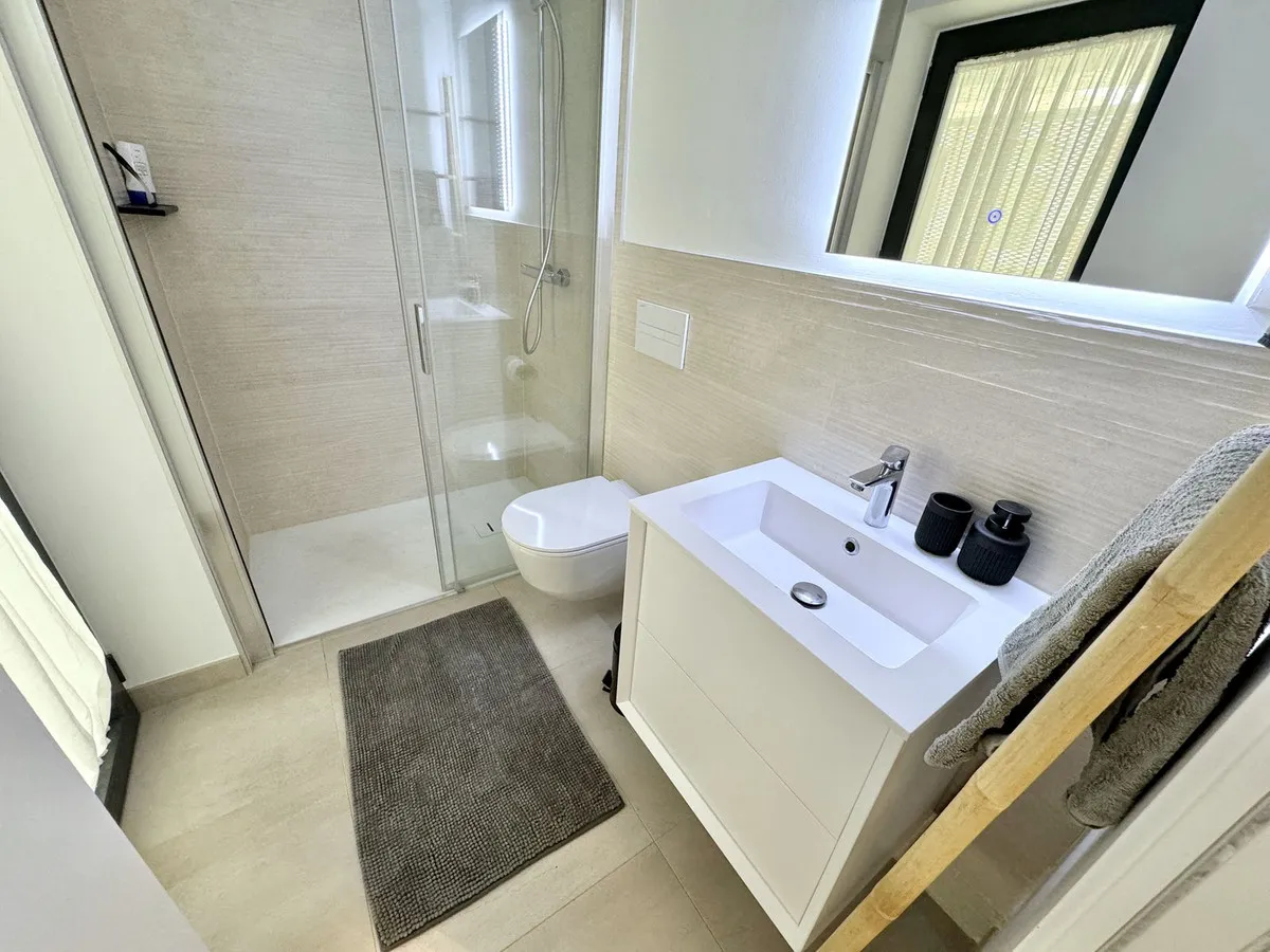 70eada23-65d4-4b97-b598-bdbdf362c8ff