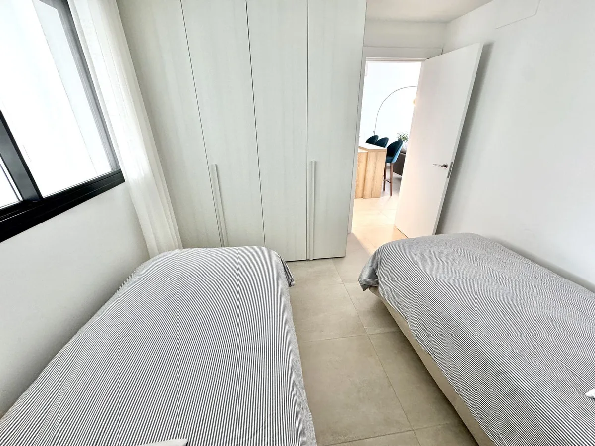 c6ea96c5-54bc-4d3d-92f0-34754a9d7ce4