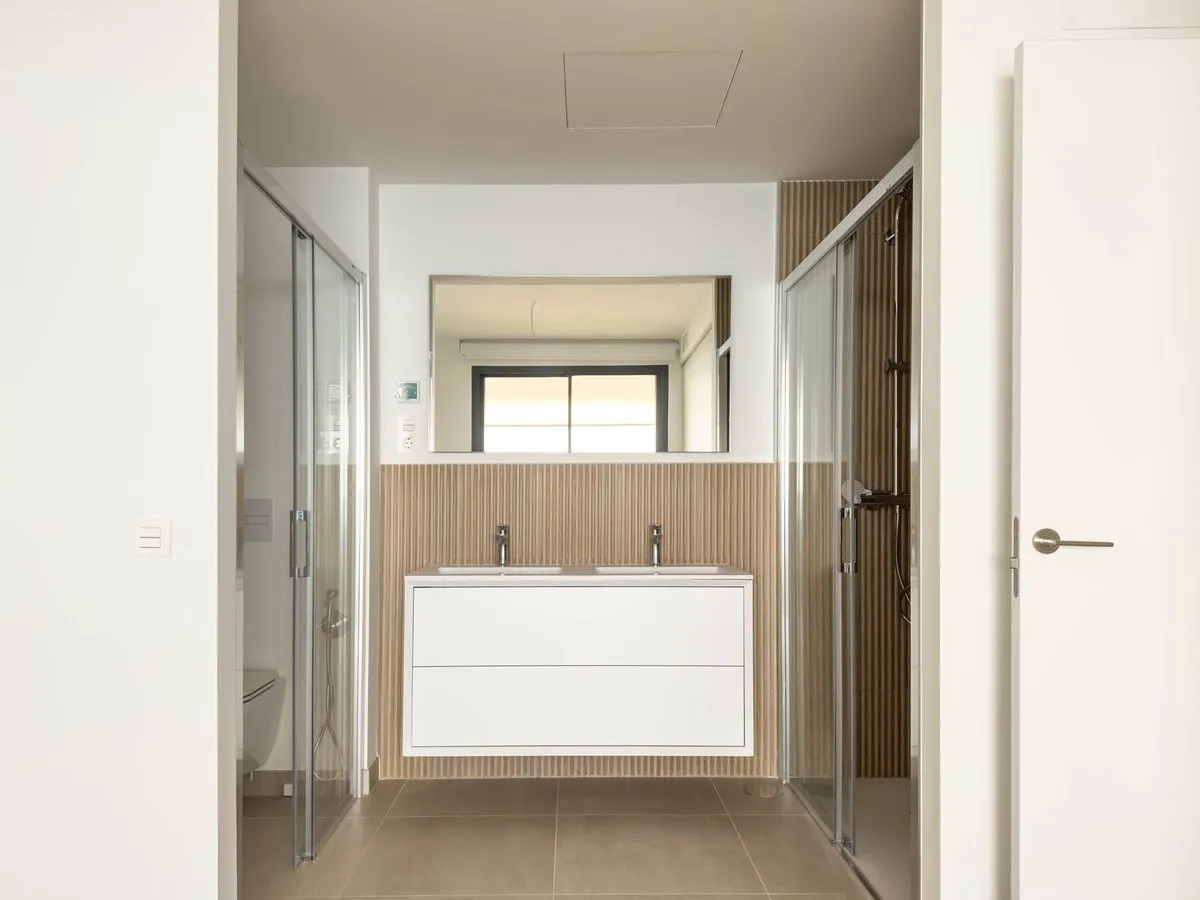 a1718e81-3c64-4e2f-be8a-1cba1a11ff4b