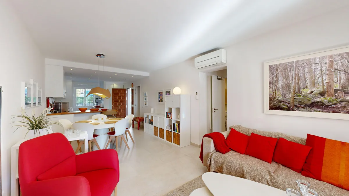 54c8a4a7-8f0c-4506-bc10-d7037e88ce06