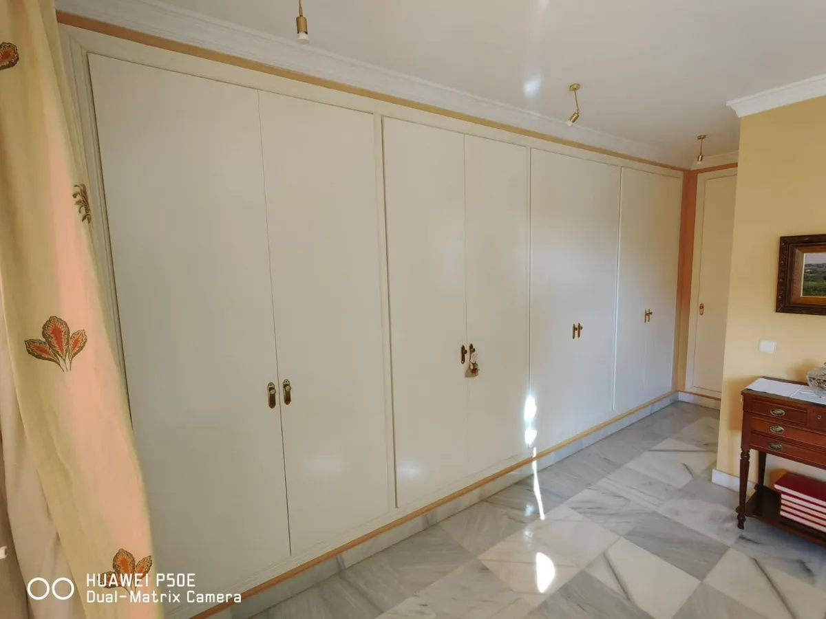 40b89501-dc7f-40b8-bb28-2755648b62cd