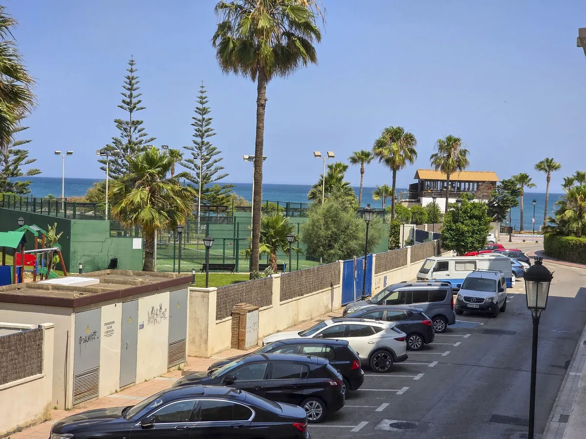 49856d18-1689-4d58-a97c-f8e43cc1b980