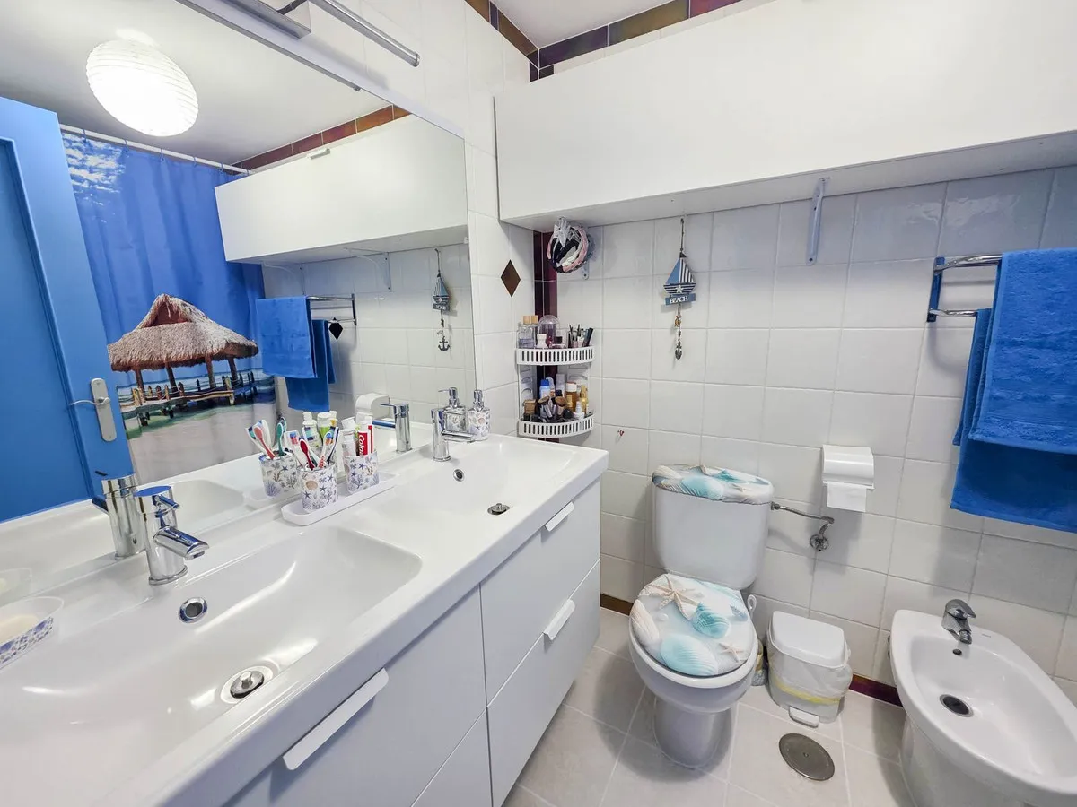 54698b9e-5d32-4687-90b8-d872ff43f075