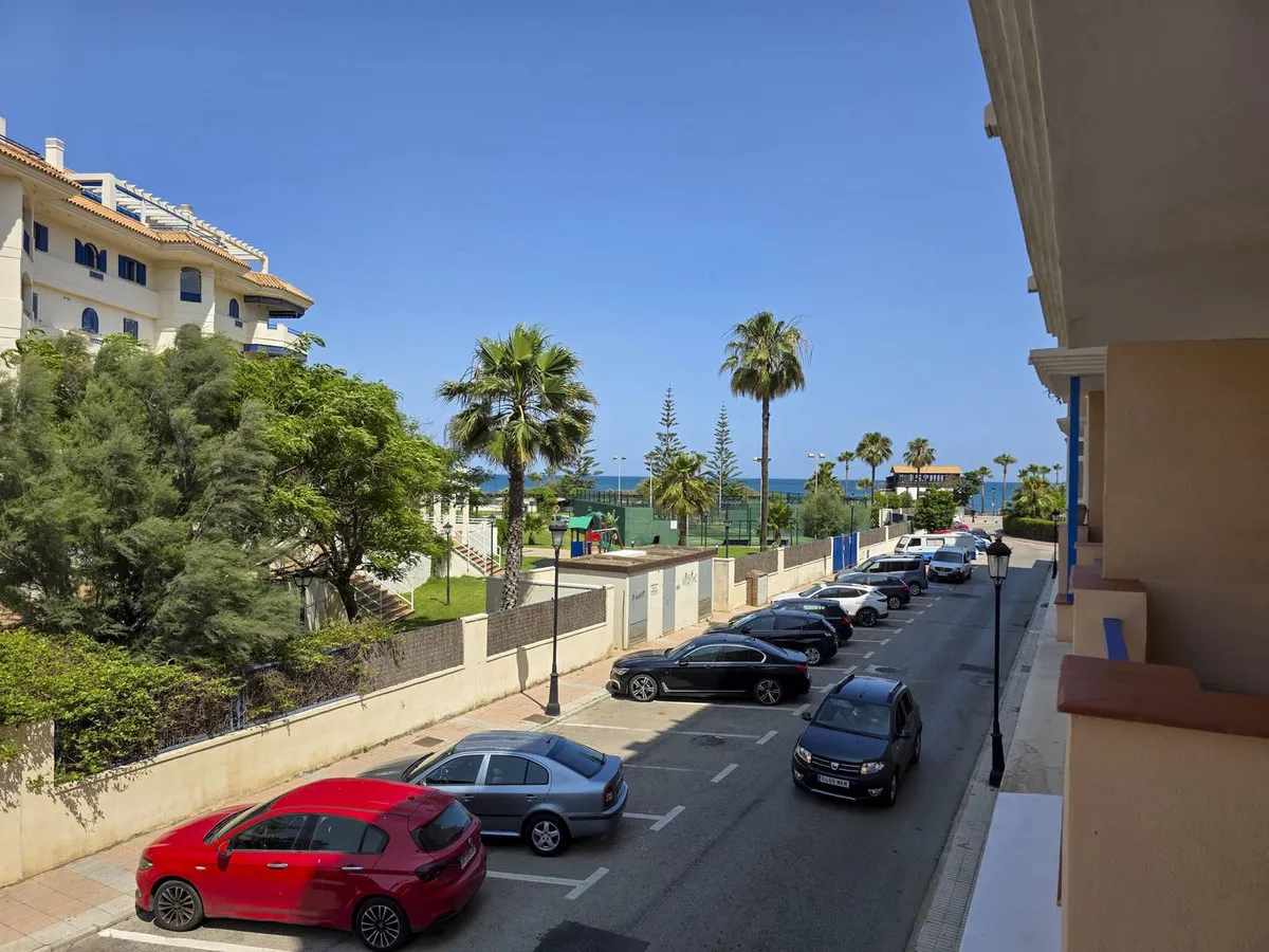 b664e9b3-84e3-4e0f-aafb-6be7678dc08d