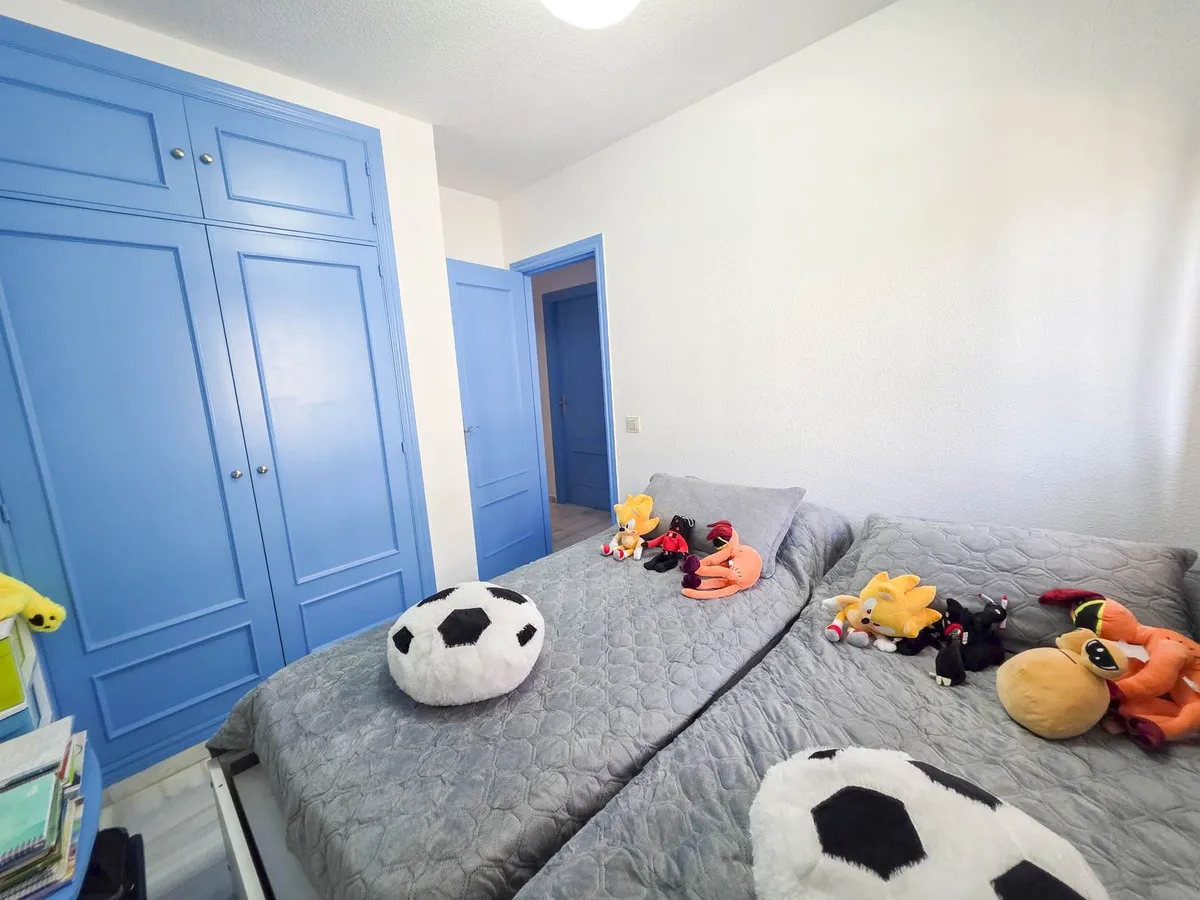 fe4329d0-3504-4624-b6bf-0fdaecdac1b7