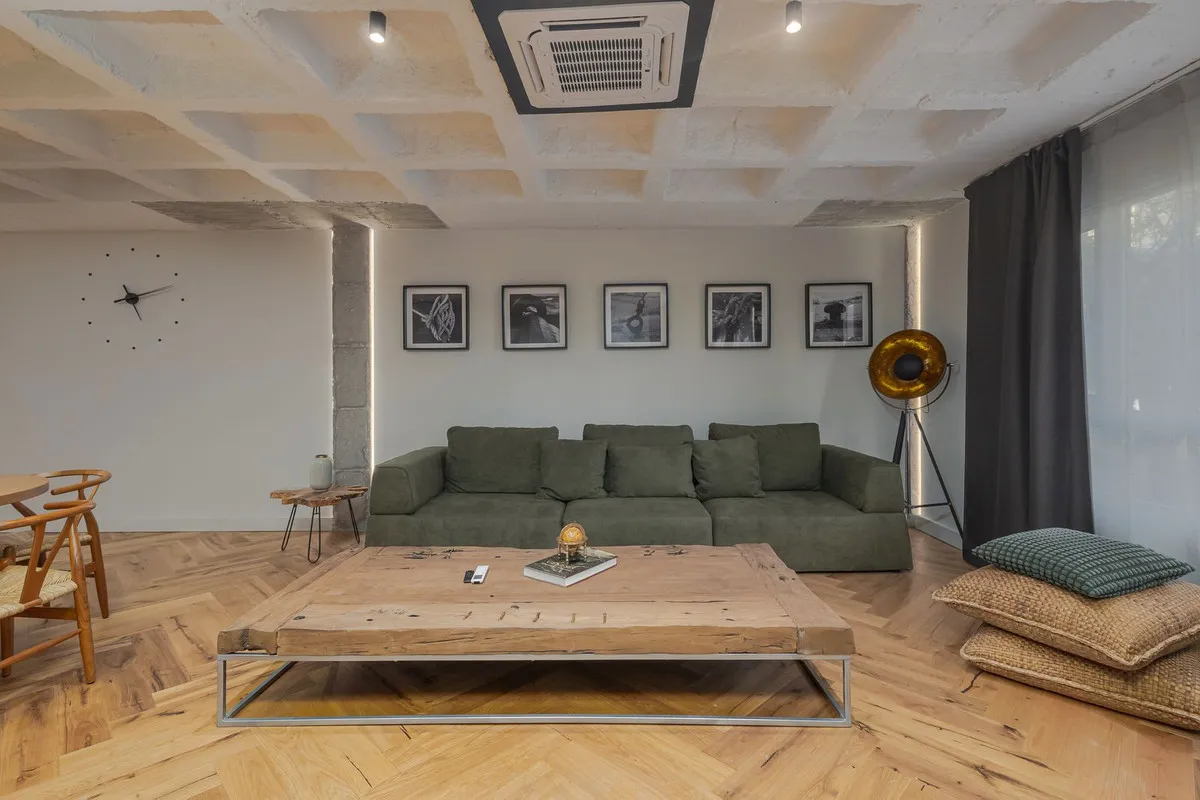 32e5dc8d-ff9c-42cc-8890-3c1bade21bb7