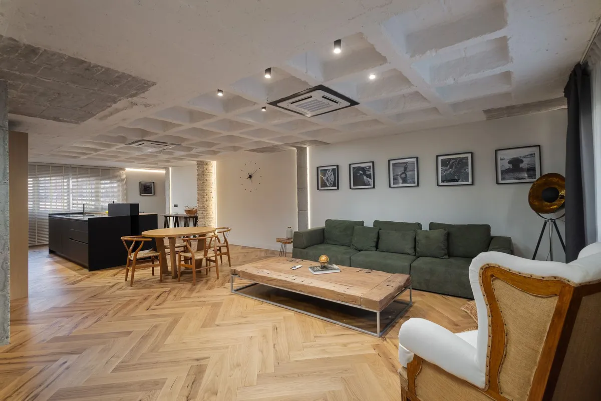 7e77cd04-75dd-4156-94a8-9e0904283021