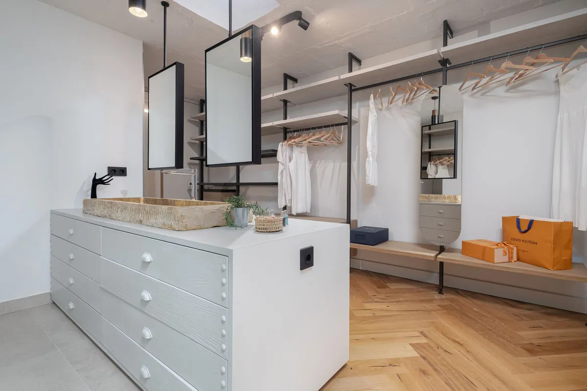 a892047f-e20a-4d90-ab9c-cc3b41f3a218