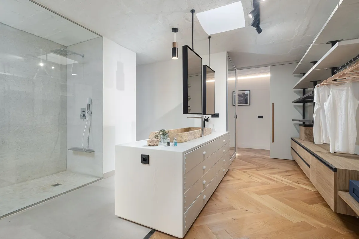 c41f1483-6bbf-4771-9cc6-6982842d1e8f