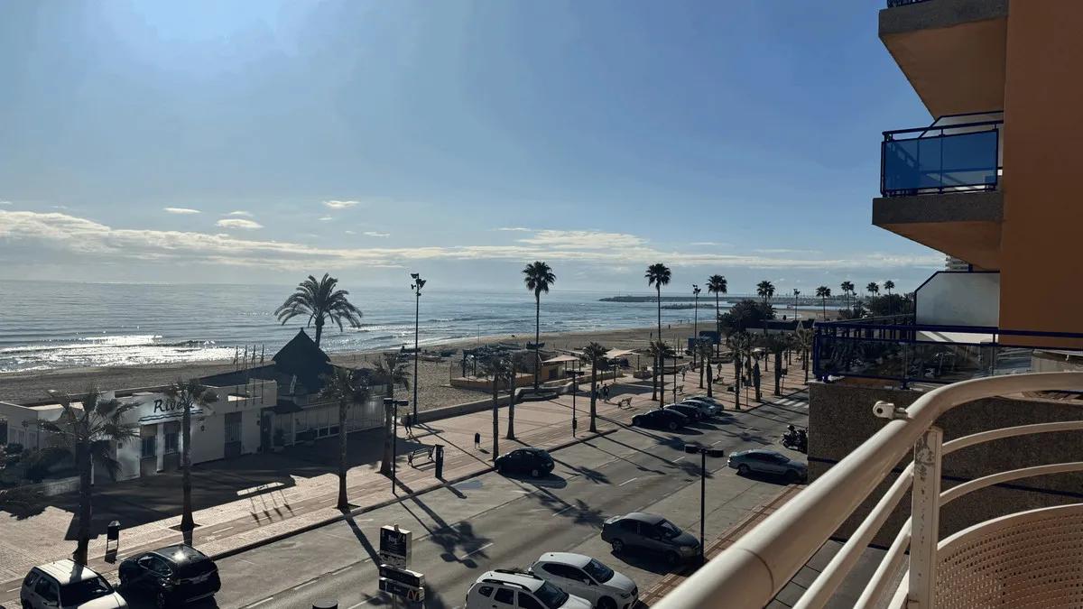 34a0c20e-bc9b-4940-8d83-a3f8c74275a4