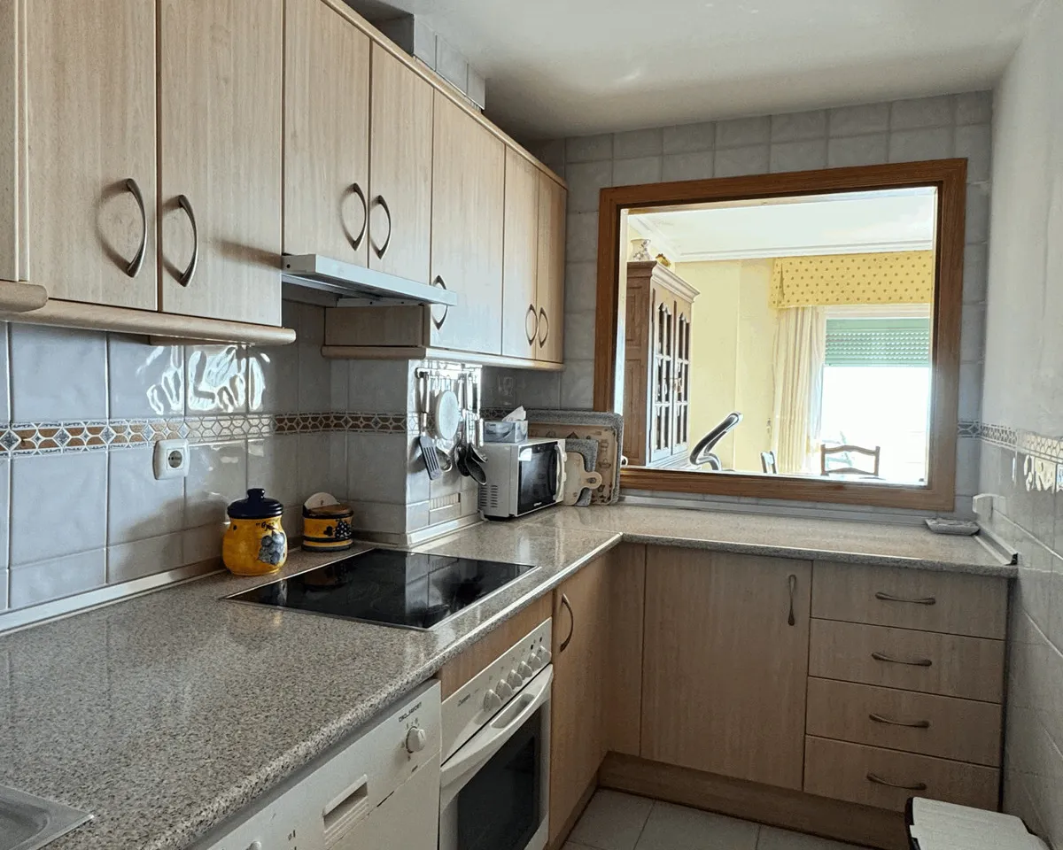 a3d2c123-bd33-483a-8571-fcc13315a01e