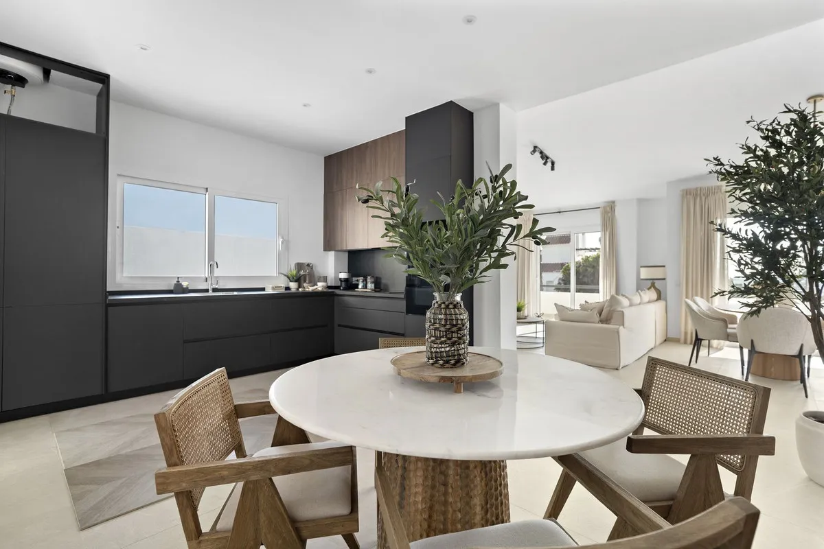 0dde9765-fa08-4619-a039-fc4df421bdc6