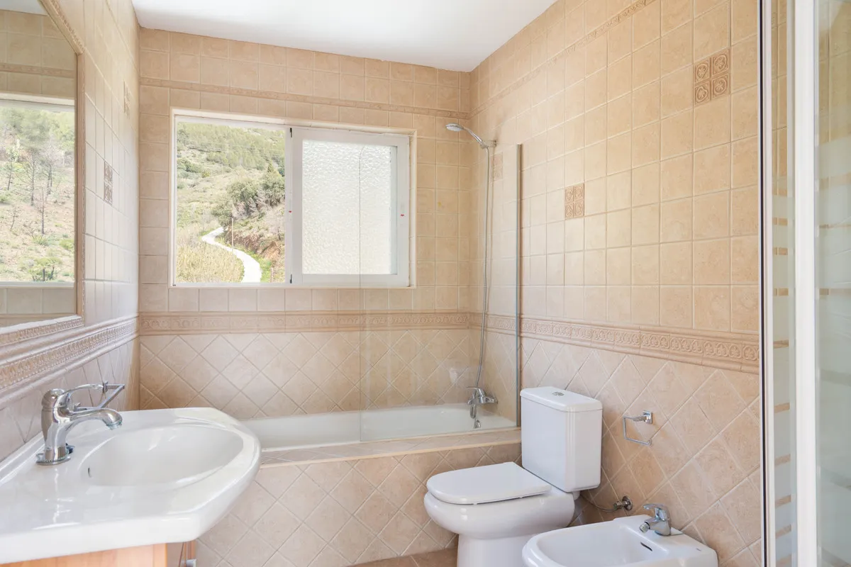 395a9348-ad1b-40e5-ac7f-5af963f80232