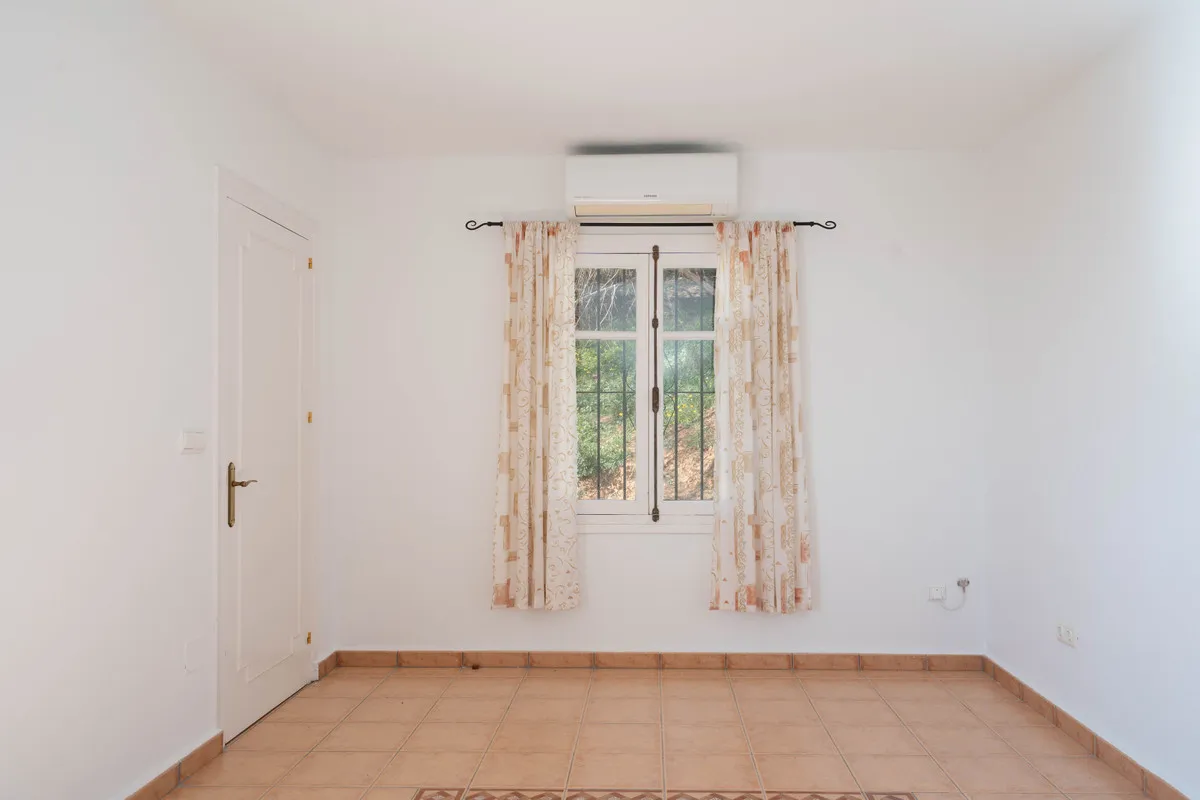 801f9539-a990-43dd-8c61-aaf03f44dd5e