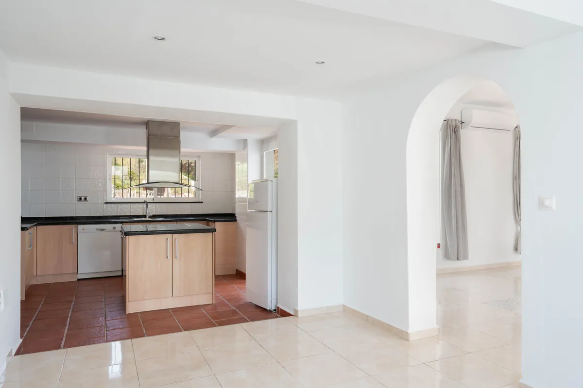 d46ce619-3957-4f27-a571-8109badbf168