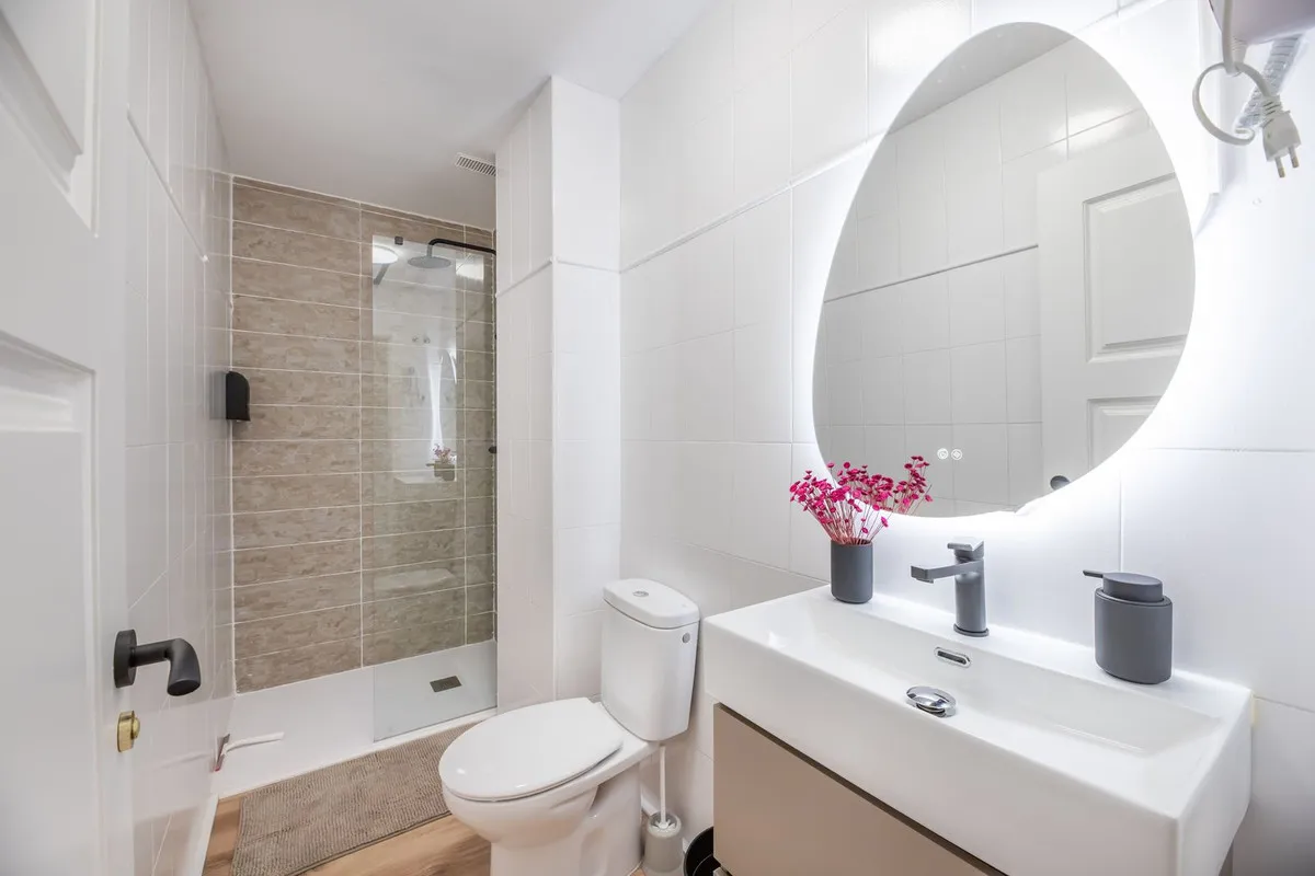 6a869ef4-a63a-4300-a482-8edc2da5749d