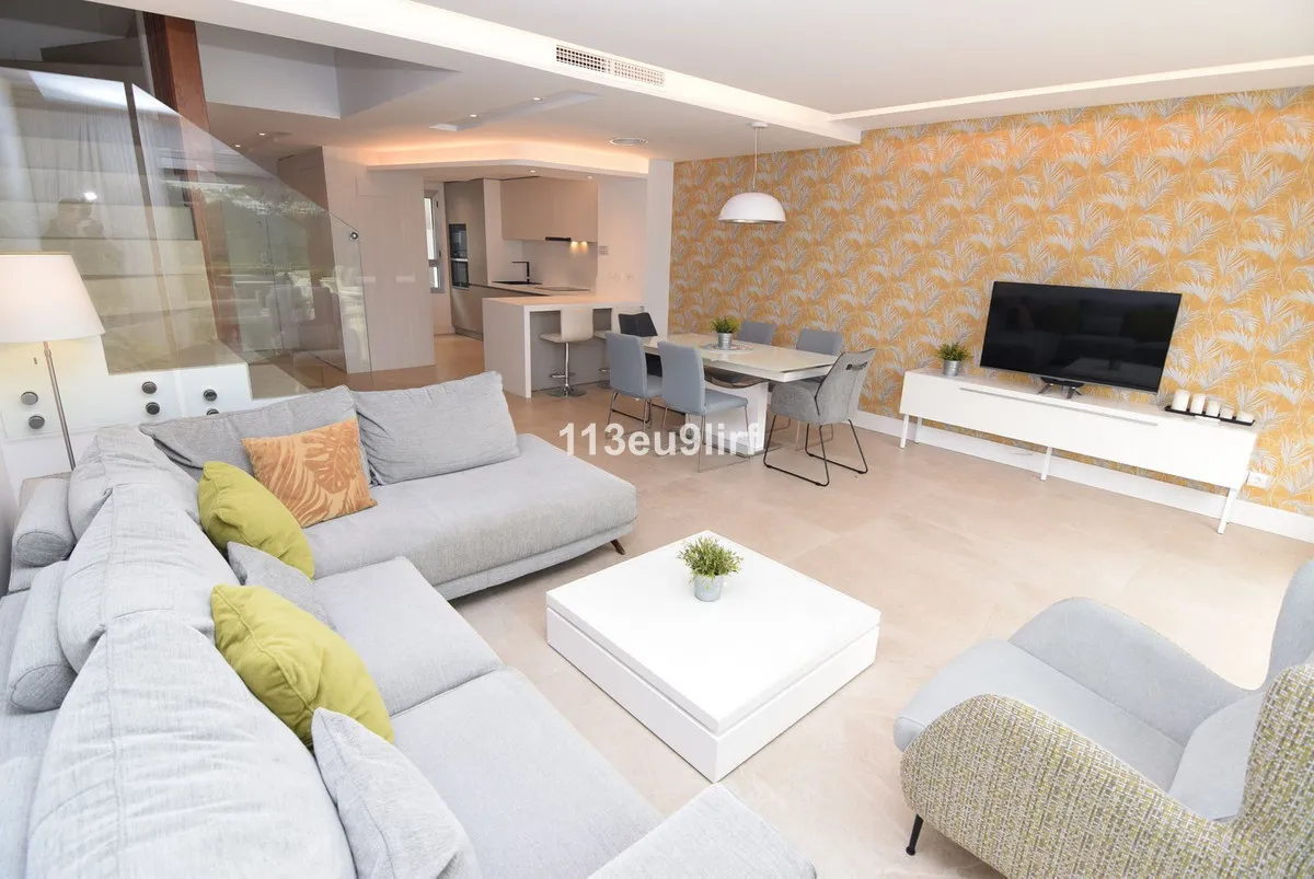 1ea66d7b-7152-4528-ad3f-176945982de5