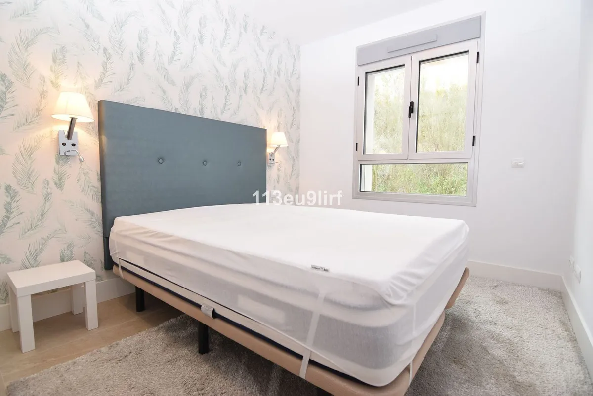 dcc7cbcc-e54a-4b67-a8a8-032a4046bfc2