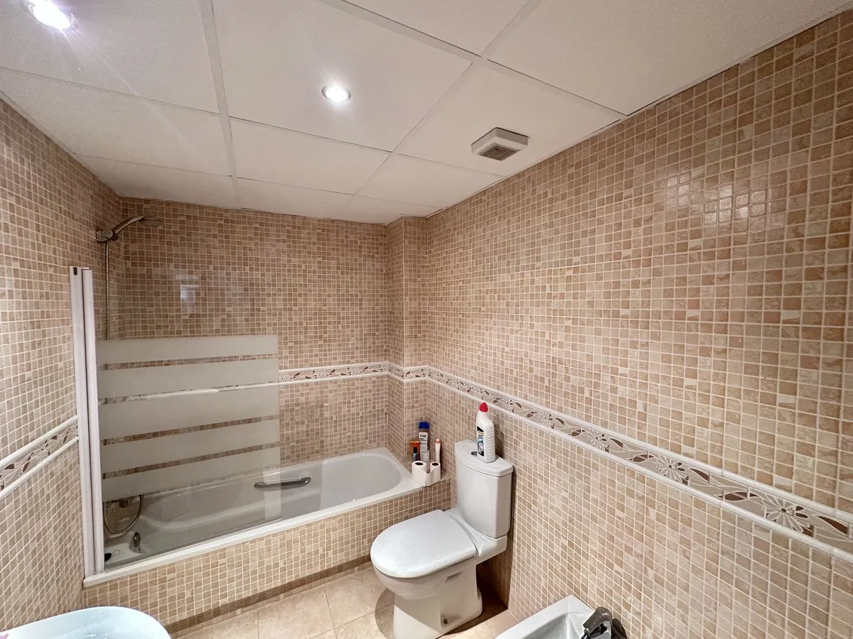 4965f9d3-6047-46a4-a500-570223828076