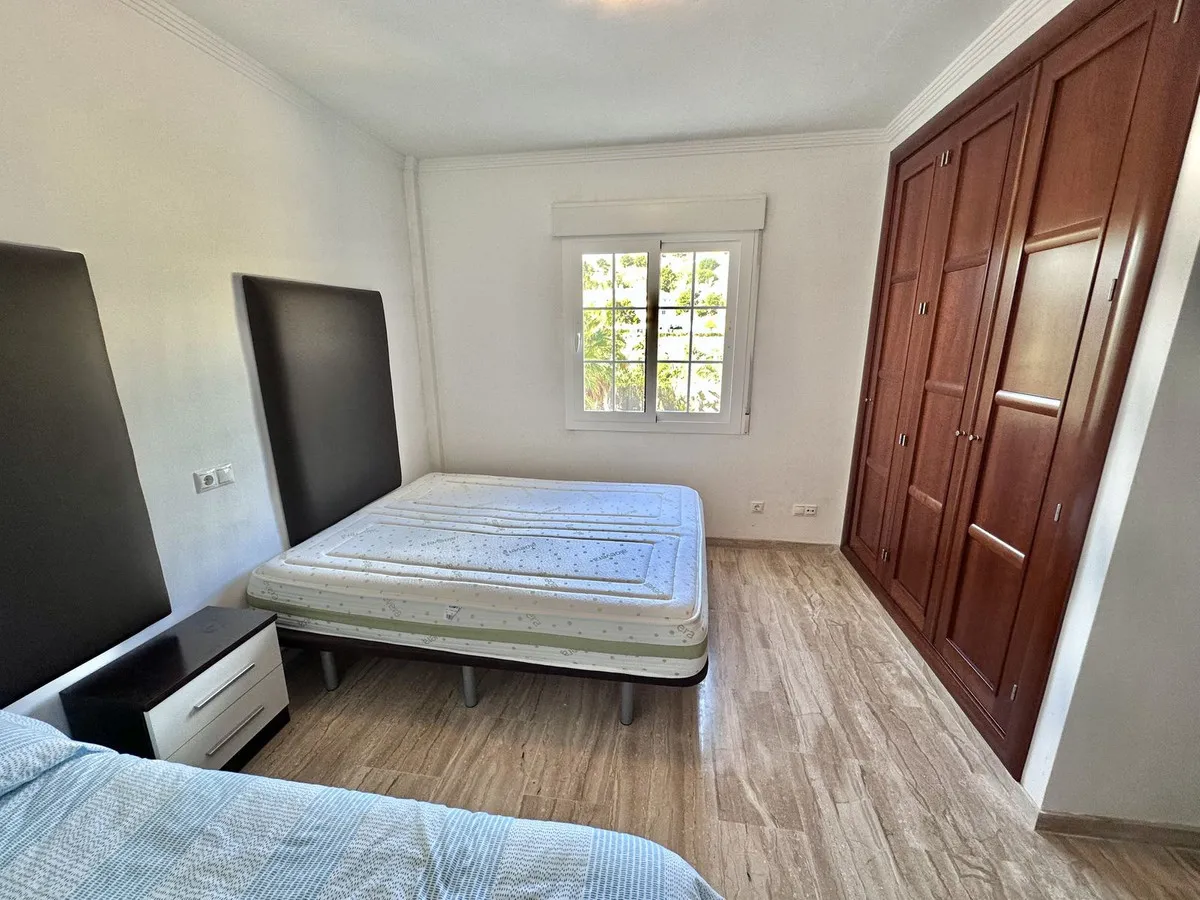 52eb9d40-85a0-42e6-b3c2-d72c79993874