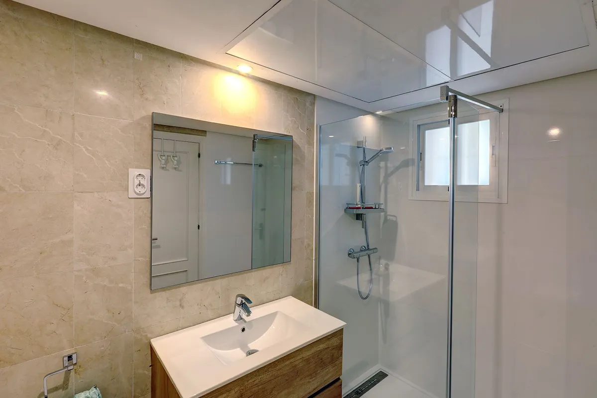 8eff525e-f980-40e7-a874-823b0786fe5b