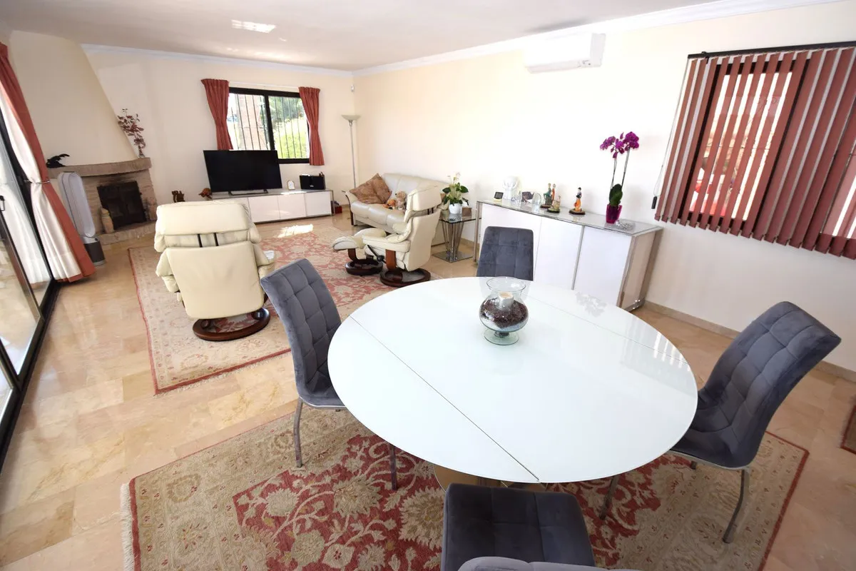 5a335299-c1dd-469e-88e3-1f1c62cc2588