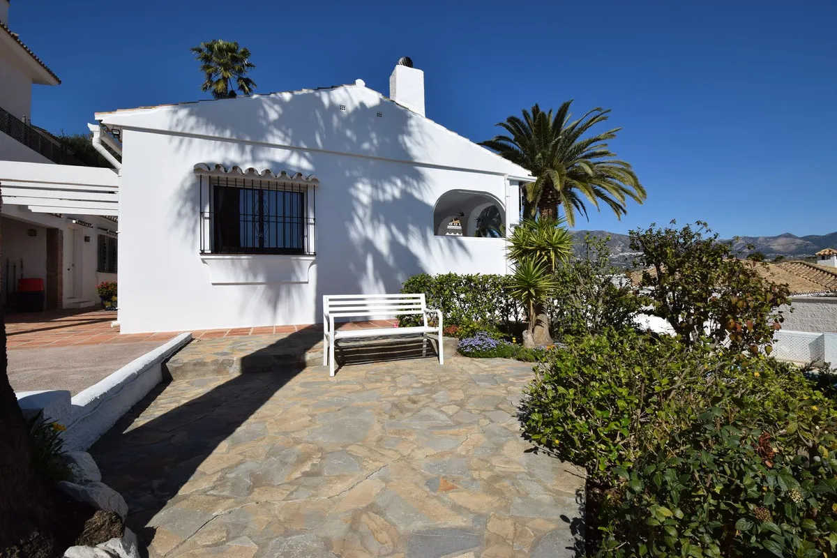 9d77a000-542c-487b-adbd-3304d66489fb