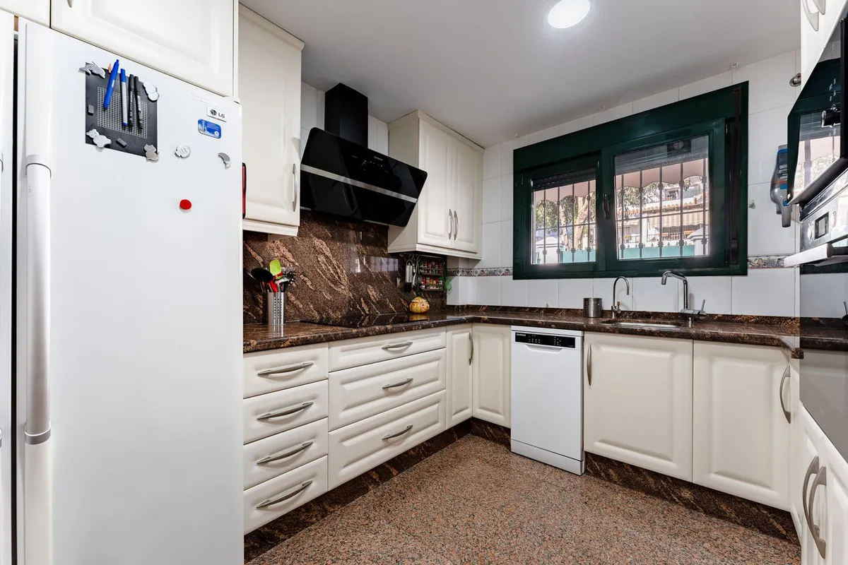 1f3d747c-caf3-4612-ae5a-a9b483893970