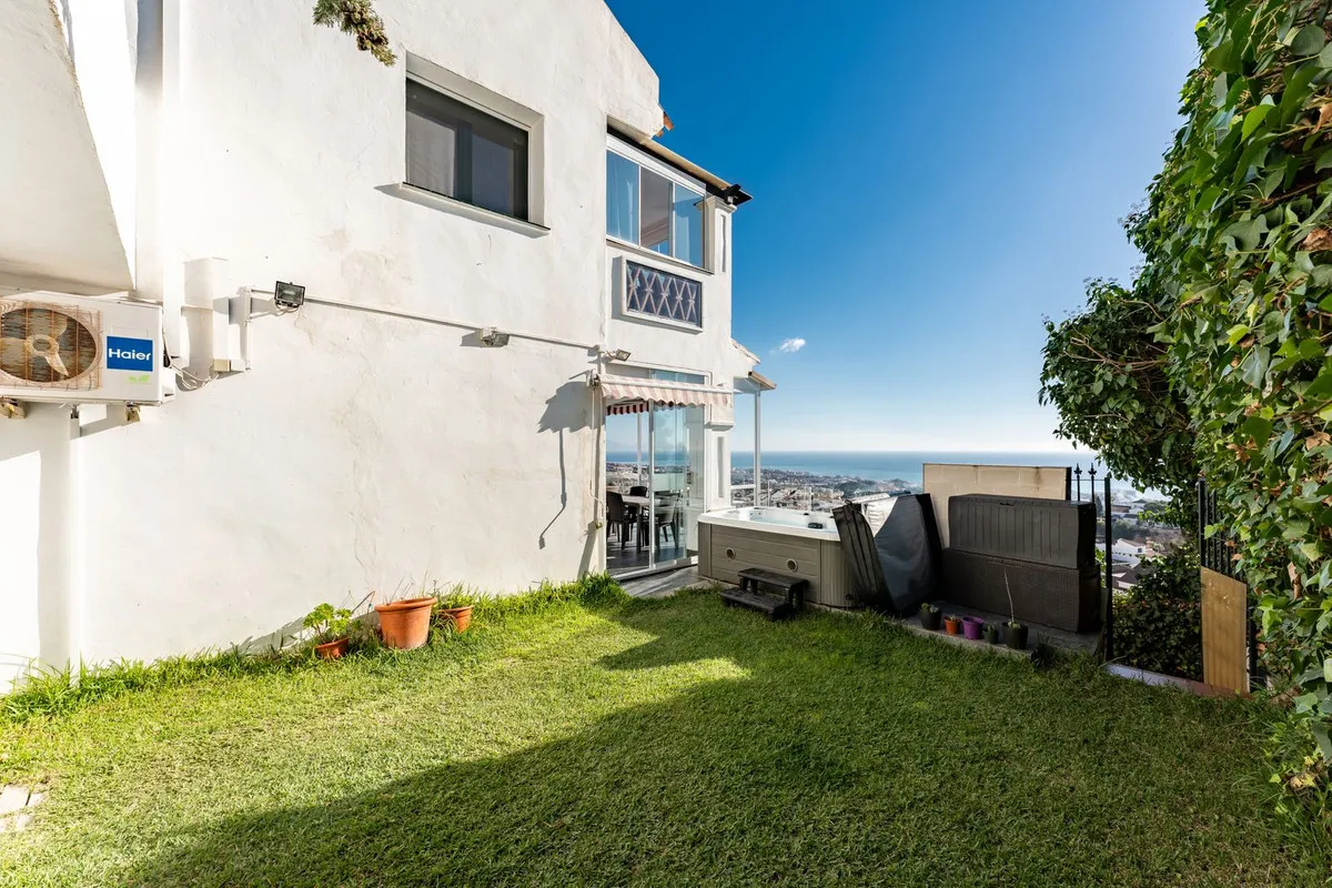 6c0e7d57-bada-4aa5-821d-284f2e877c92