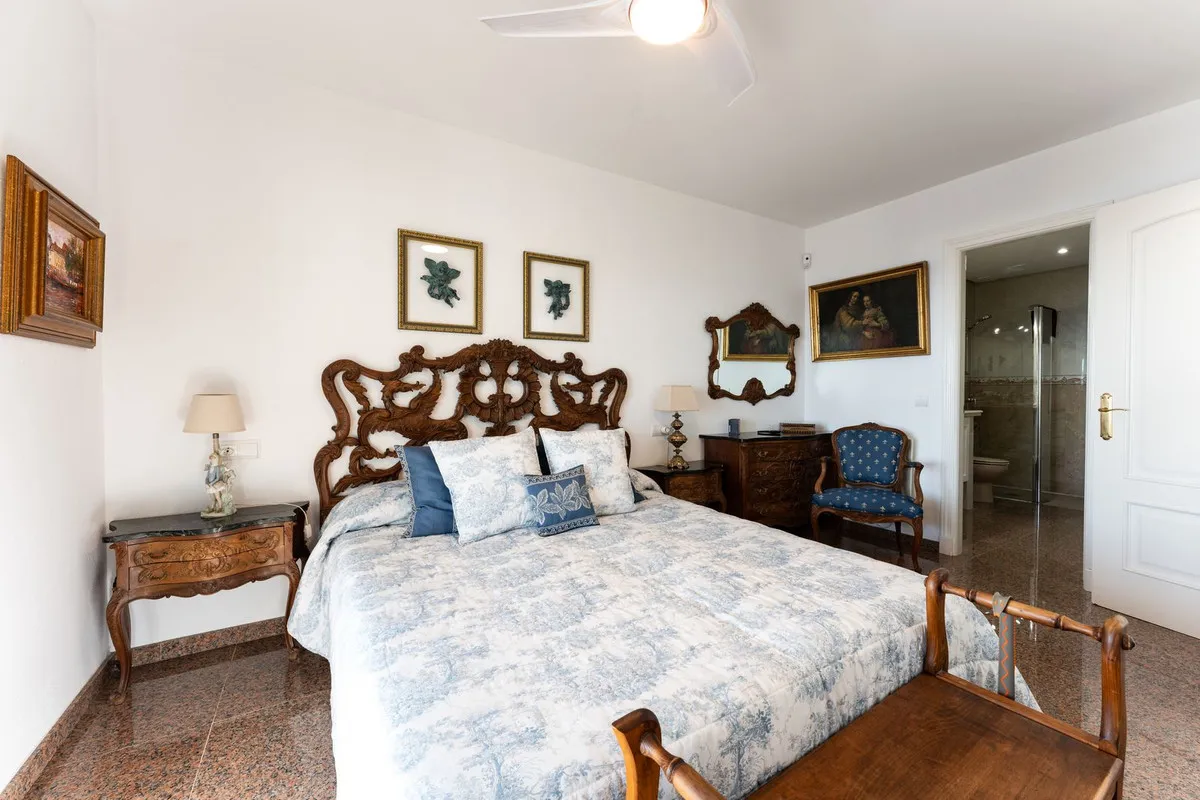 ac2c14f5-9d3b-4a1a-a8a3-a23f7ebdd87e