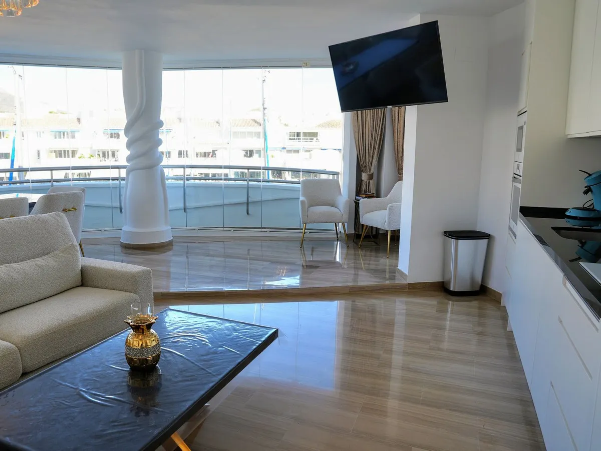 d0a10ffb-f75f-4bc9-98fe-4bdf2a3f6f06