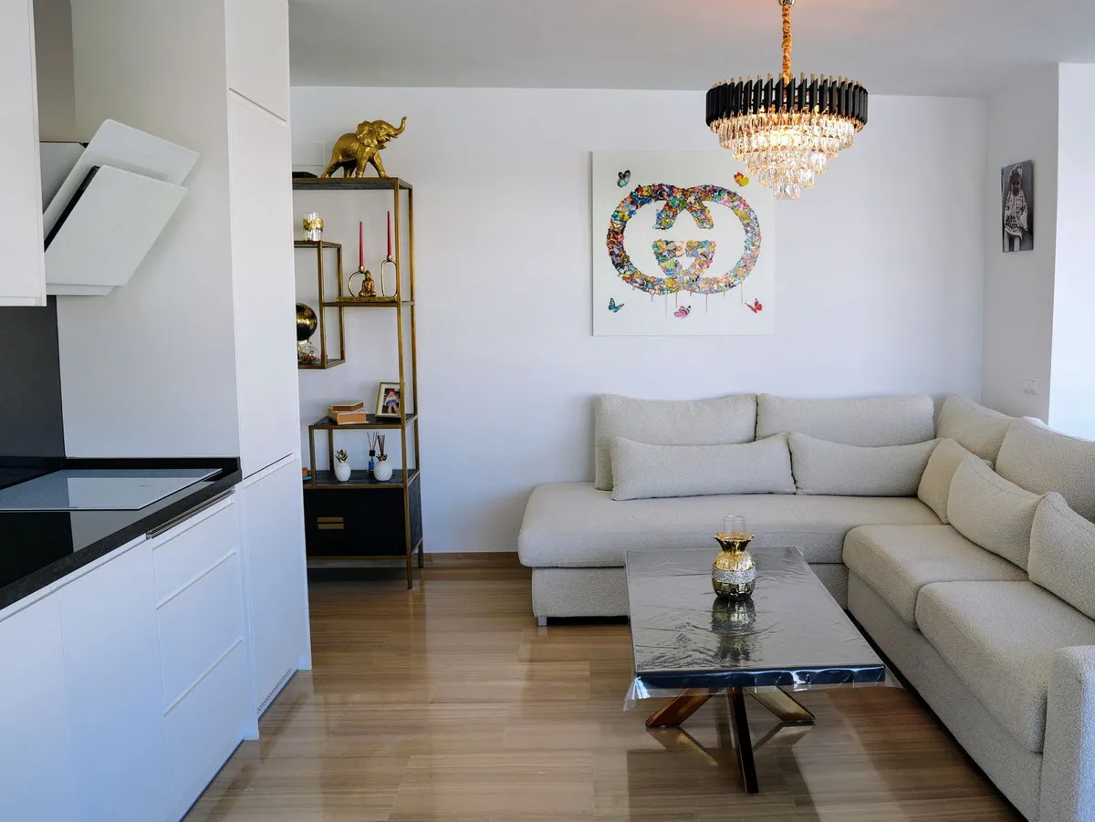 edb67d44-acad-417b-9093-8a1a0d757785