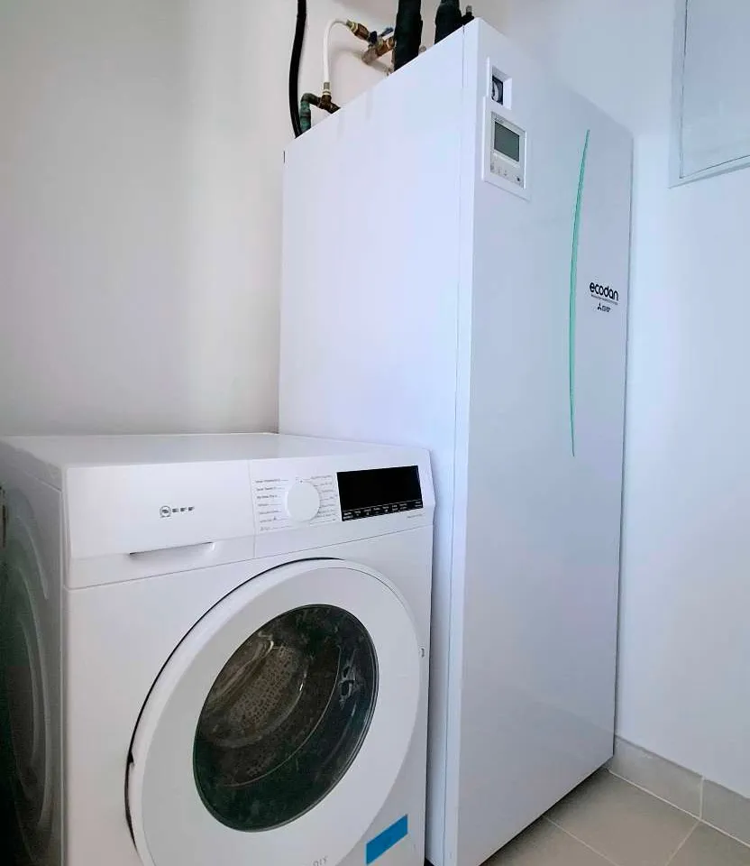 22903174-e2ca-4b19-b2e0-b6b26f94e65c