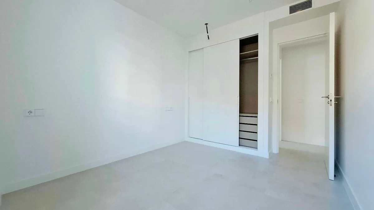 9f9872cd-e27a-4b47-8574-39d4dfb0e245