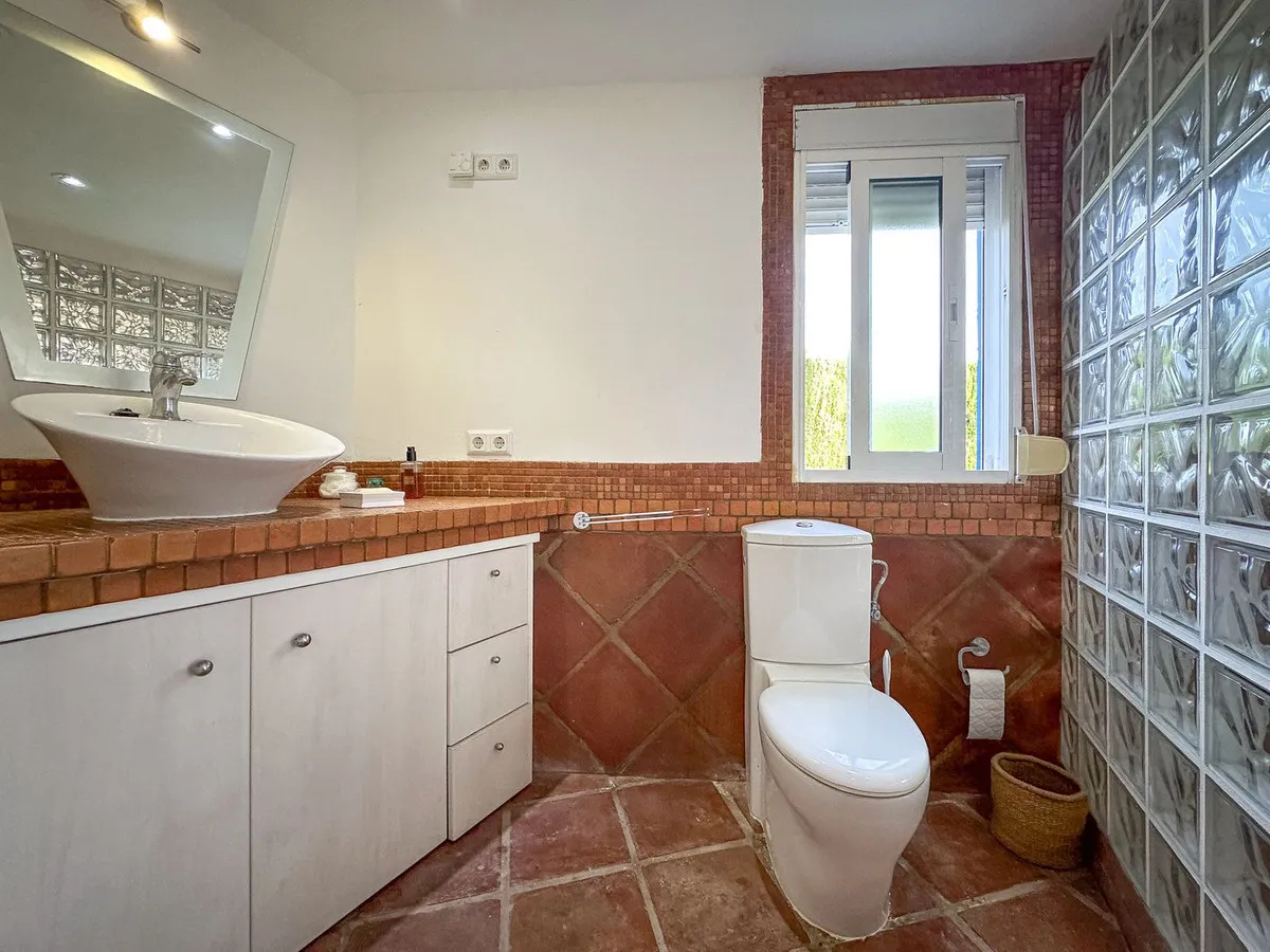 17da7a15-2243-40e4-aaca-17d2e118f04f