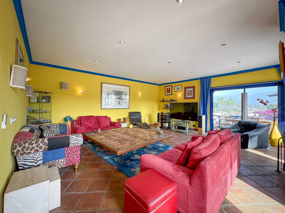 bb48db48-a73d-4d23-9e44-495e2d7f7345