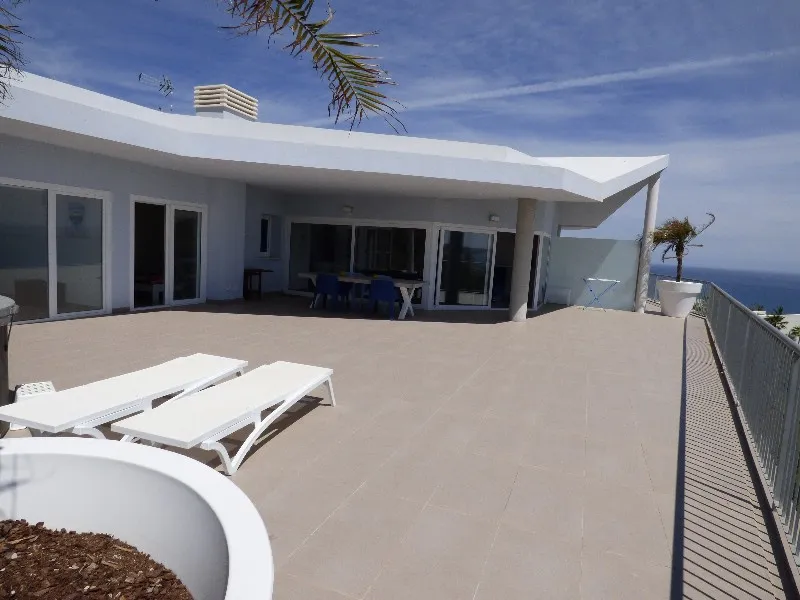 b236e815-0f6f-41ab-8240-040582427a2a