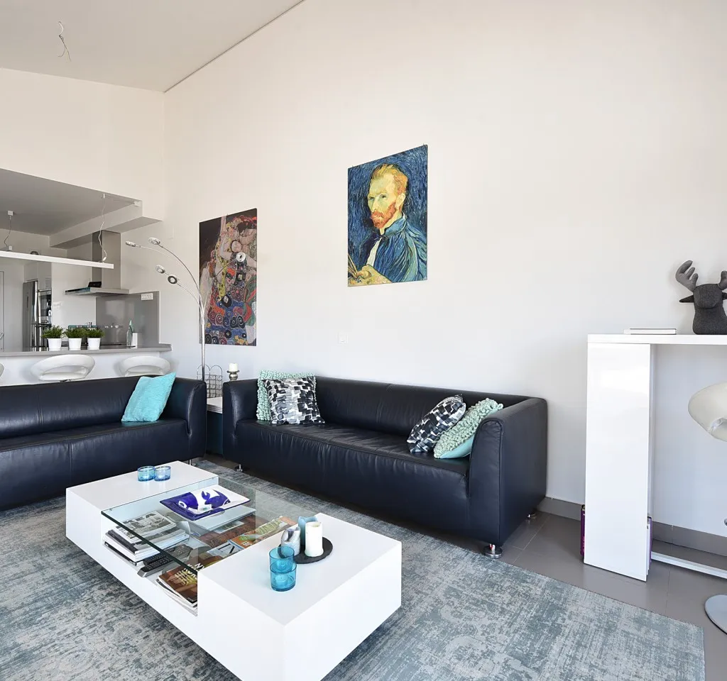 bf4c890f-e2ca-42ae-8dca-7ef56343b289