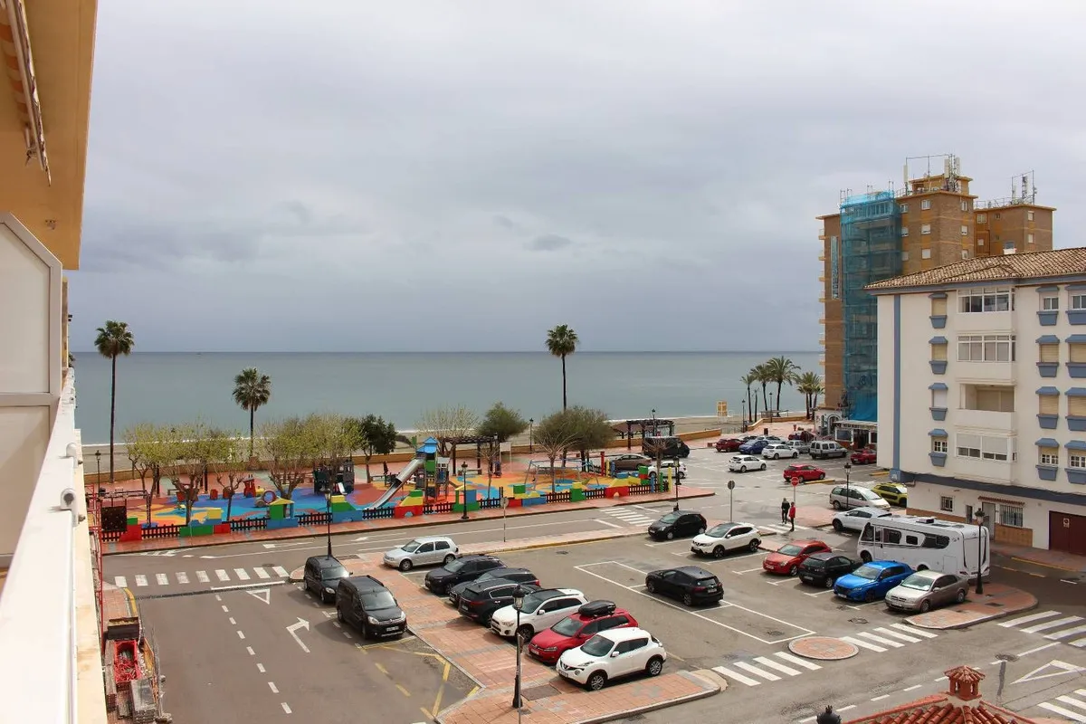 3e438681-f43c-4b7c-b7fc-d6e35b8a11d8