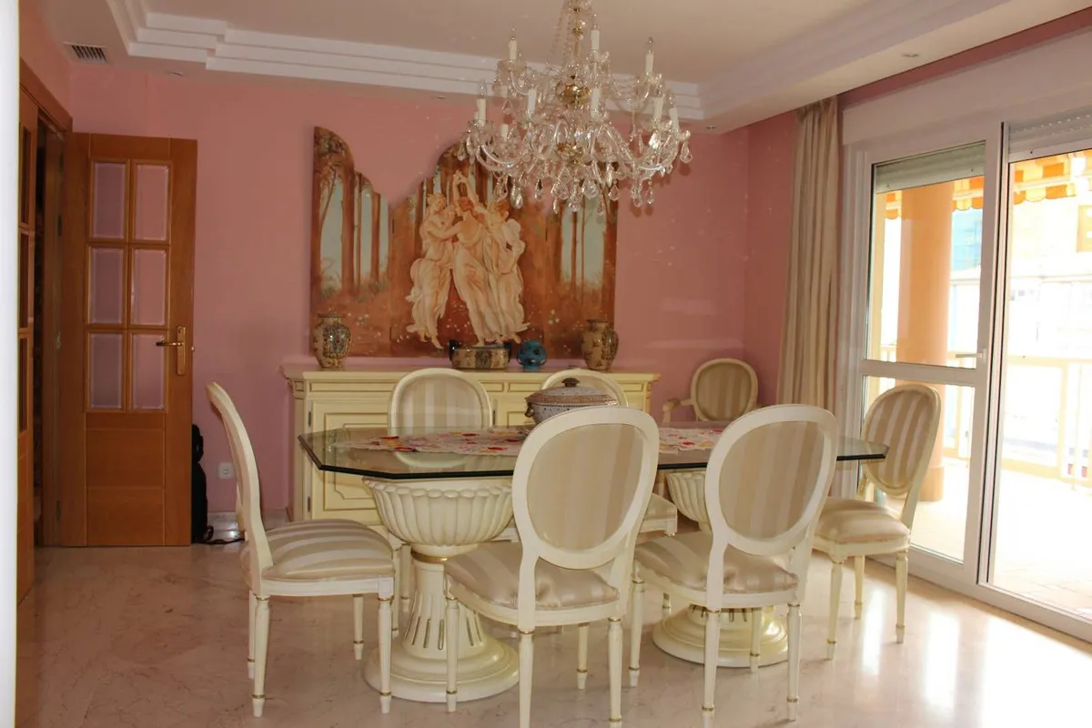 b739bb35-a9aa-4e8c-af4f-17408848234c