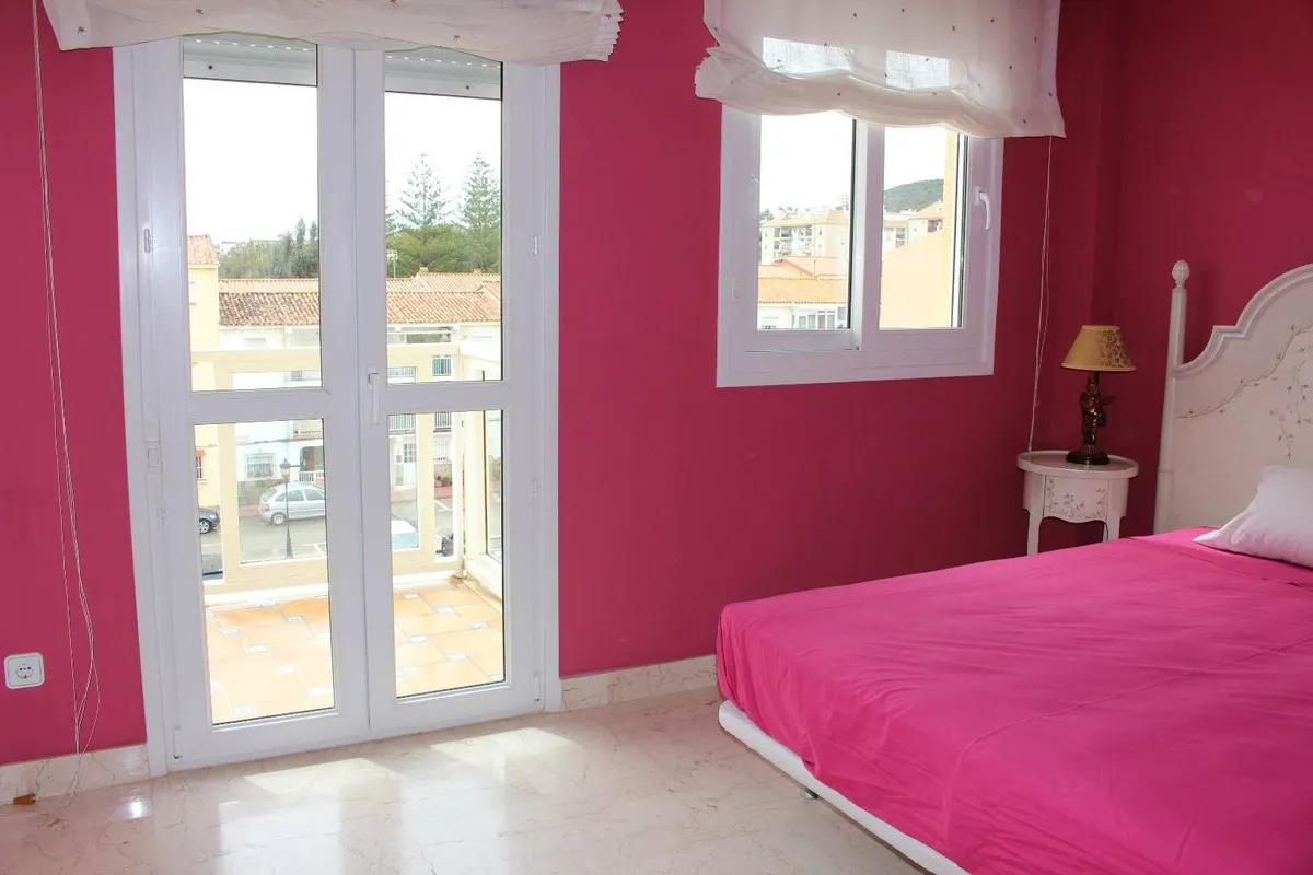 de1e7750-0c98-40bd-bee6-34640c1cc5c1