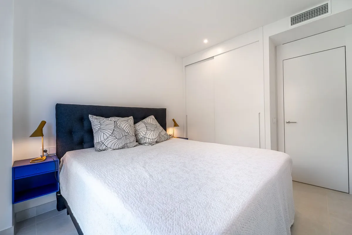 1d00b045-a90e-4267-be73-e4b1e5171c4e