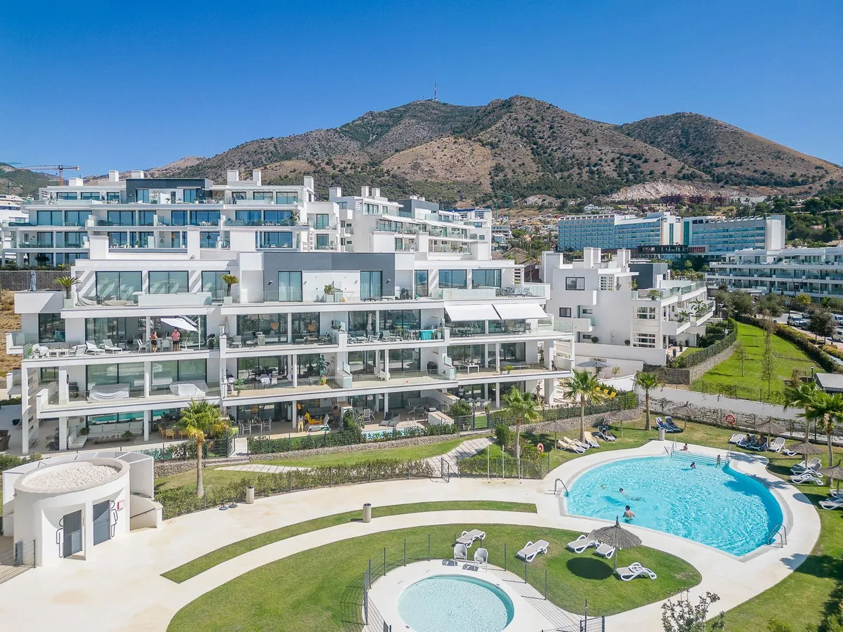 6d303e38-e889-4eb7-811d-6375afc79268