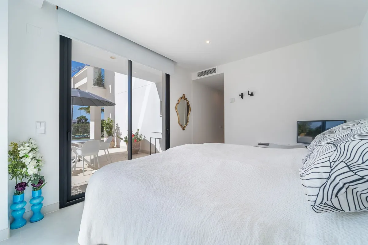 8328c70f-a83a-4c98-b17b-5094874aff6b