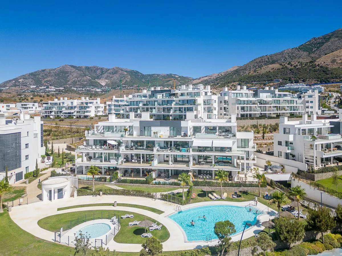 a5474728-14de-46be-82c1-2b707680c920