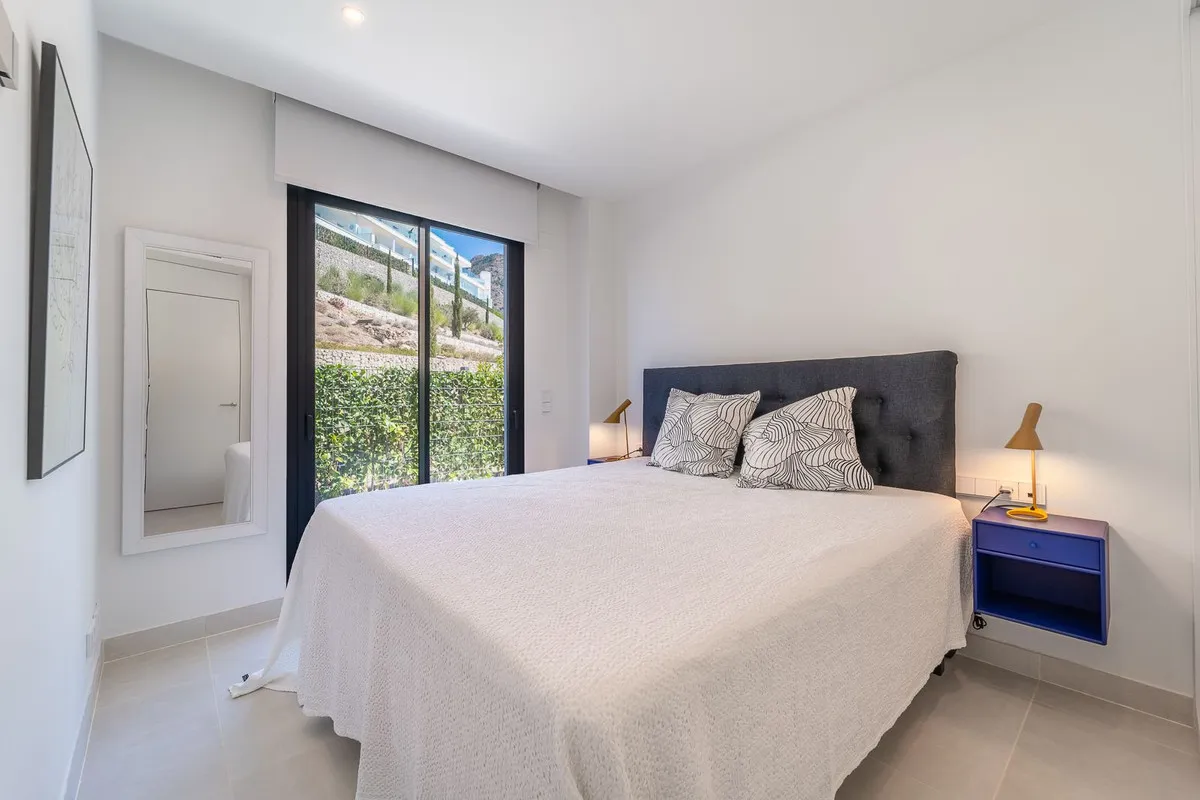 fa622771-40f2-4c11-a490-18adda20caee