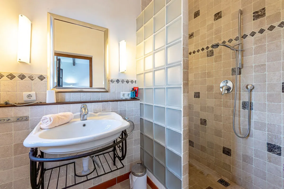 07537306-4b7f-4022-8098-65a6ec3f37e8